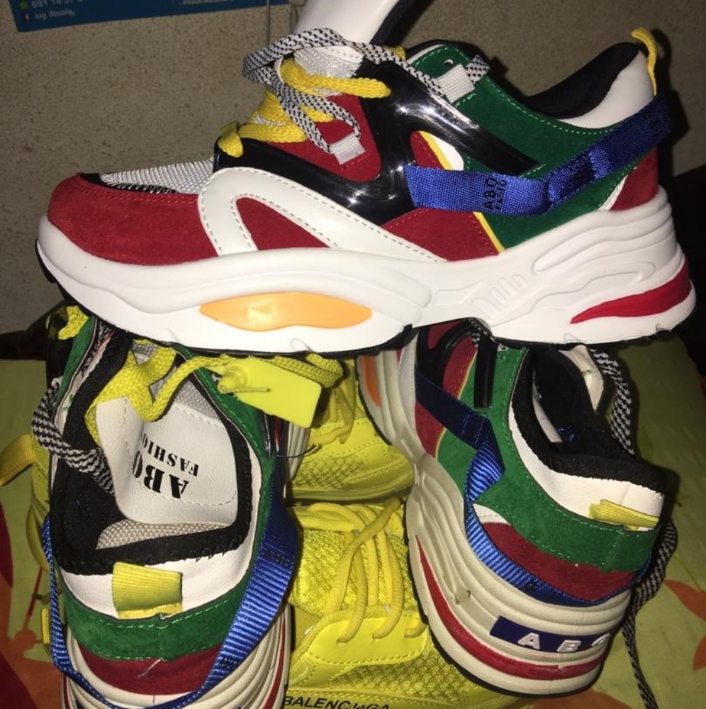 Shoes/jeans